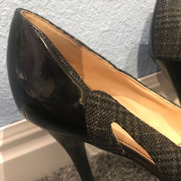 Black and gray plaid shoe - Picture 4 of 9